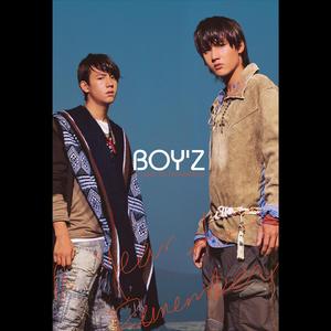 安吉拉怀特黑白配
